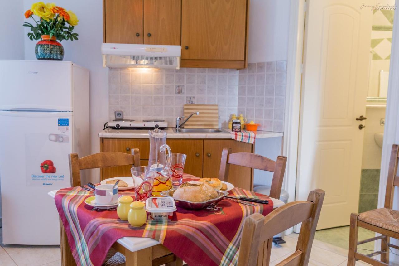 Sotirios Apartments Karpathos Extérieur photo