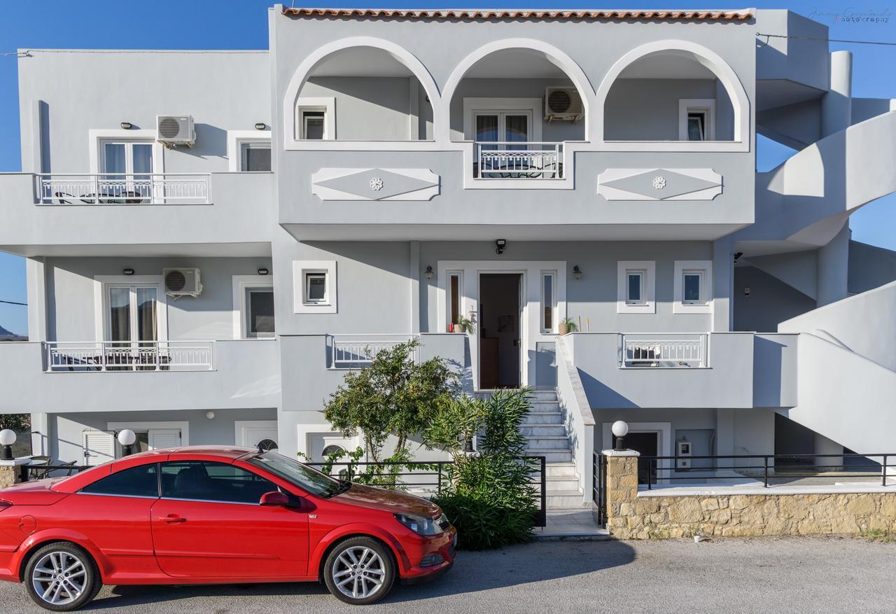 Sotirios Apartments Karpathos Extérieur photo